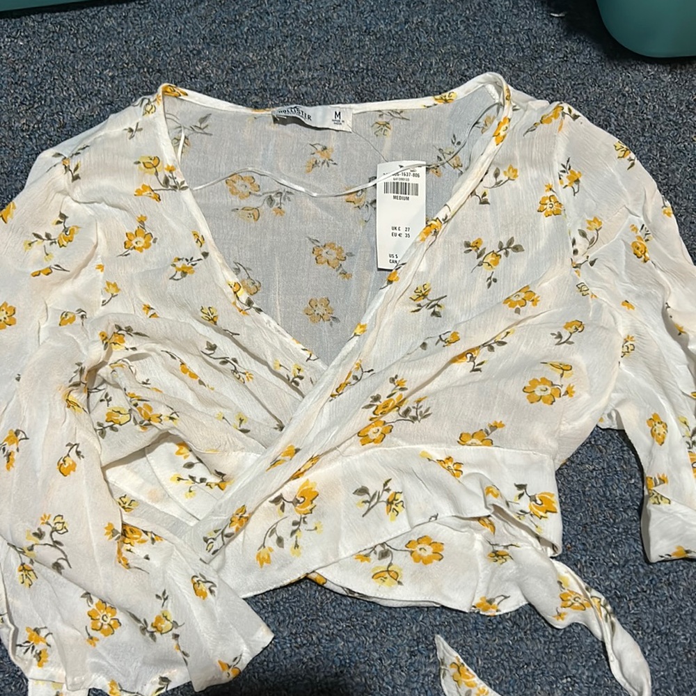 Cropped tie shirt